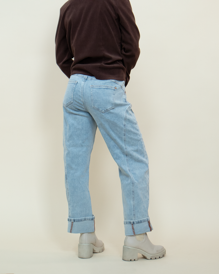 Country Lite Barrel Jean