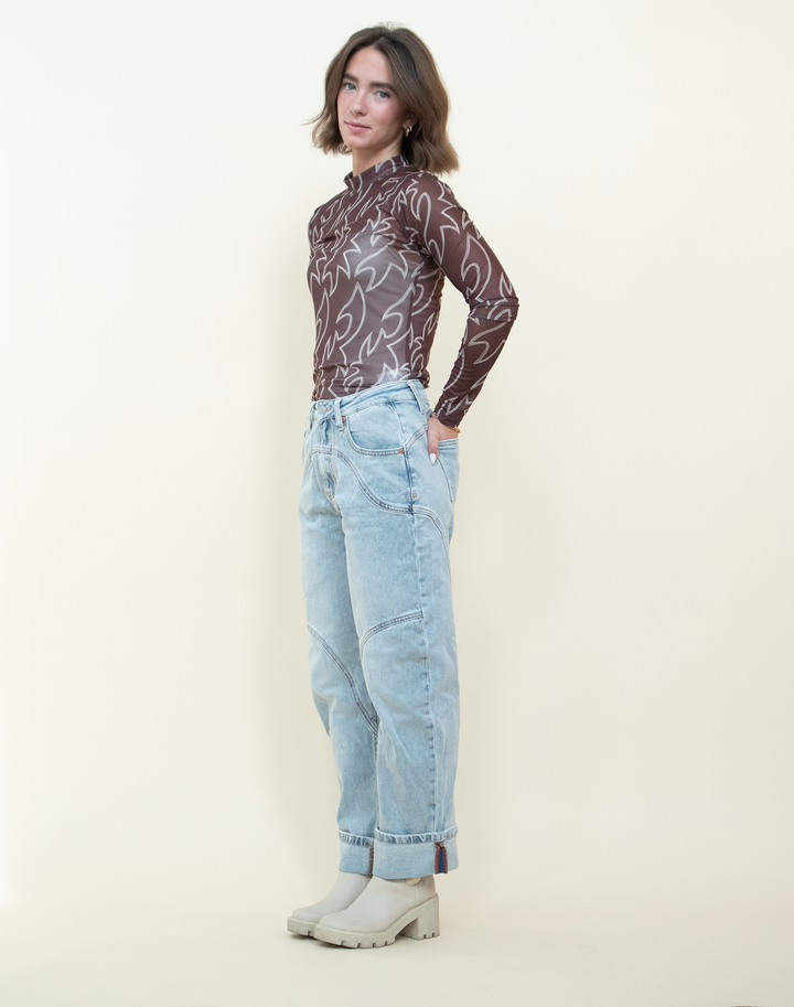 Country Lite Barrel Jean