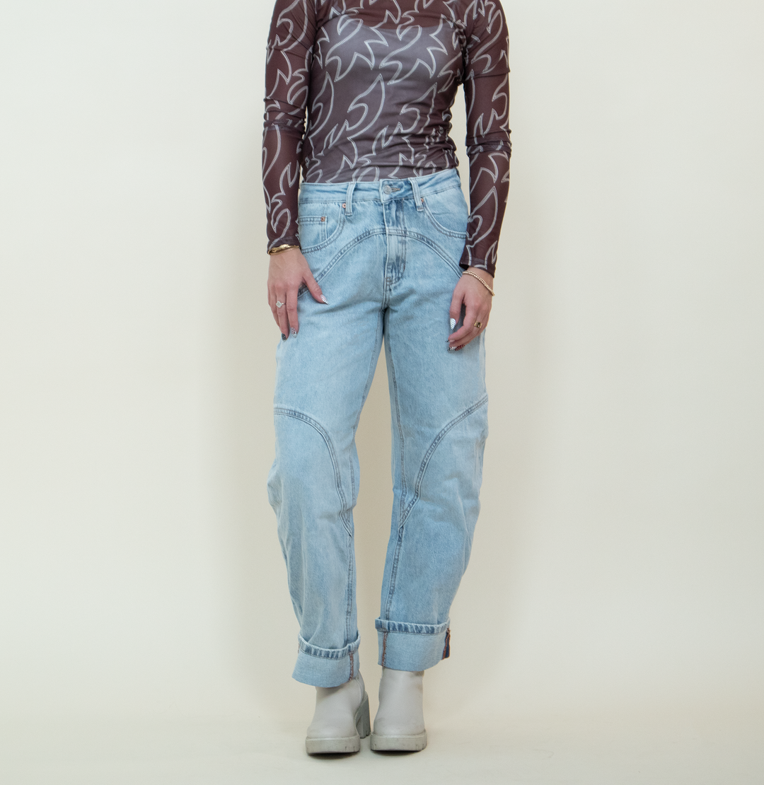 Country Lite Barrel Jean