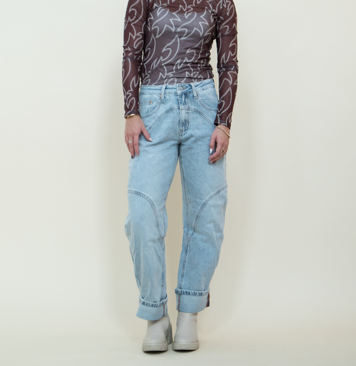 Country Lite Barrel Jean