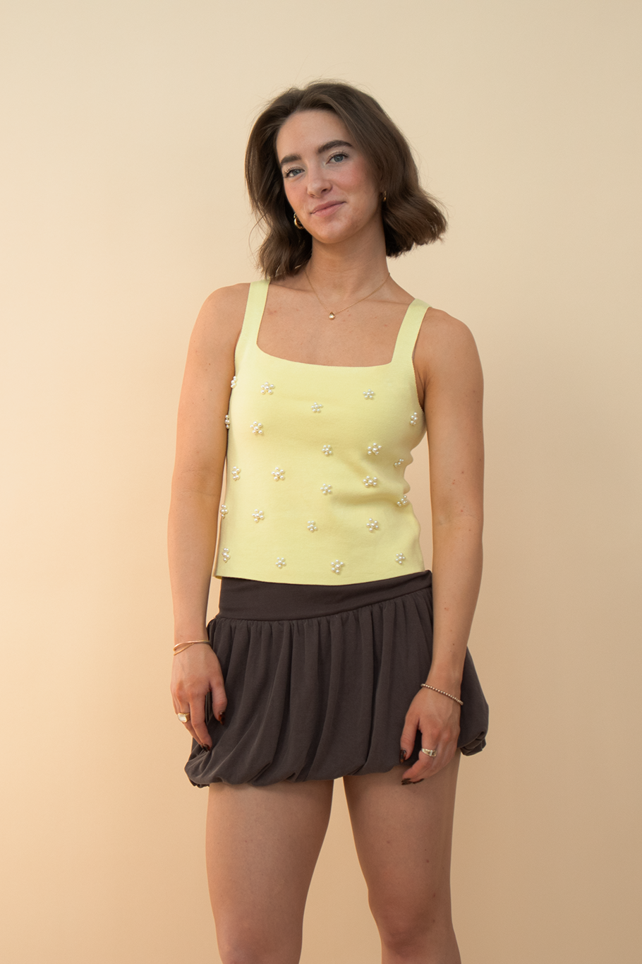 Pearl-fect Pose Tank